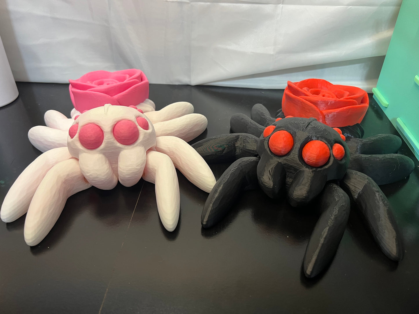 GIANT Rose Spider